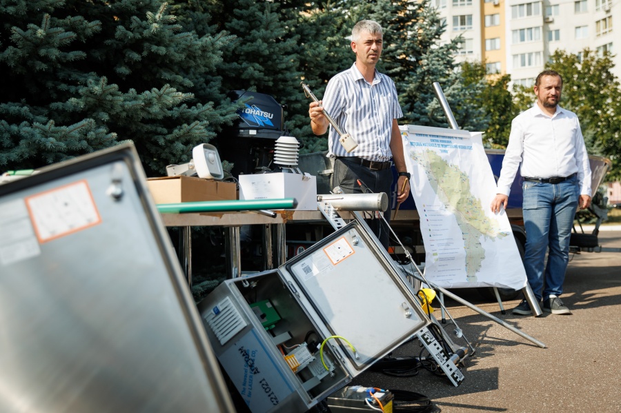 НОВЫЕ СТАНЦИИ ДЛЯ ГОСУДАРСТВЕННОЙ ГИДРОМЕТЕОРОЛОГИЧЕСКОЙ СЛУЖБЫ – БОЛЕЕ ТОЧНЫЕ ДАННЫЕ О ПОГОДЕ, ВОДЕ И СОСТОЯНИИ ПОЧВЫ