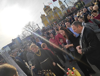 ТРАДИЦИОННЫЙ ФЕСТИВАЛЬ ВИНА «GAGAUZ ȘARAP YORTUSU-2019» ПРОШЕЛ 10 НОЯБРЯ В КОМРАТЕ