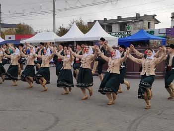 ТРАДИЦИОННЫЙ ФЕСТИВАЛЬ ВИНА «GAGAUZ ȘARAP YORTUSU-2019» ПРОШЕЛ 10 НОЯБРЯ В КОМРАТЕ