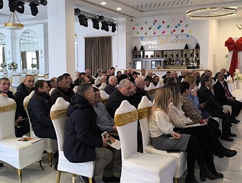В КОМРАТЕ ПРОШЁЛ СЕМИНАР ПО ПРИМЕНЕНИЮ ЖИДКОГО ОРГАНИЧЕСКОГО УДОБРЕНИЯ С 21 ПРИРОДНЫМ ЭЛЕМЕНТОМ